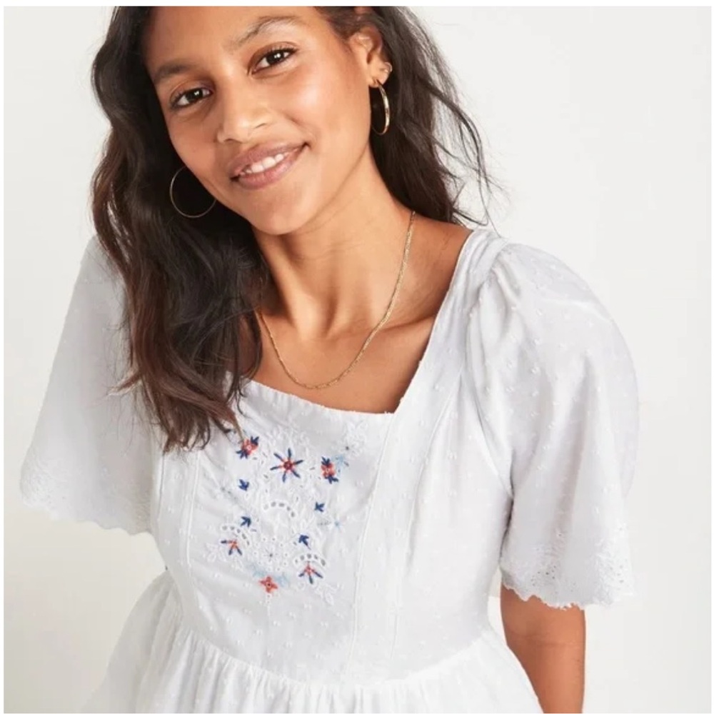 Old Navy Plus Size White Embroidered Eyelet Dot Peplum Boho‎ Peasant Top